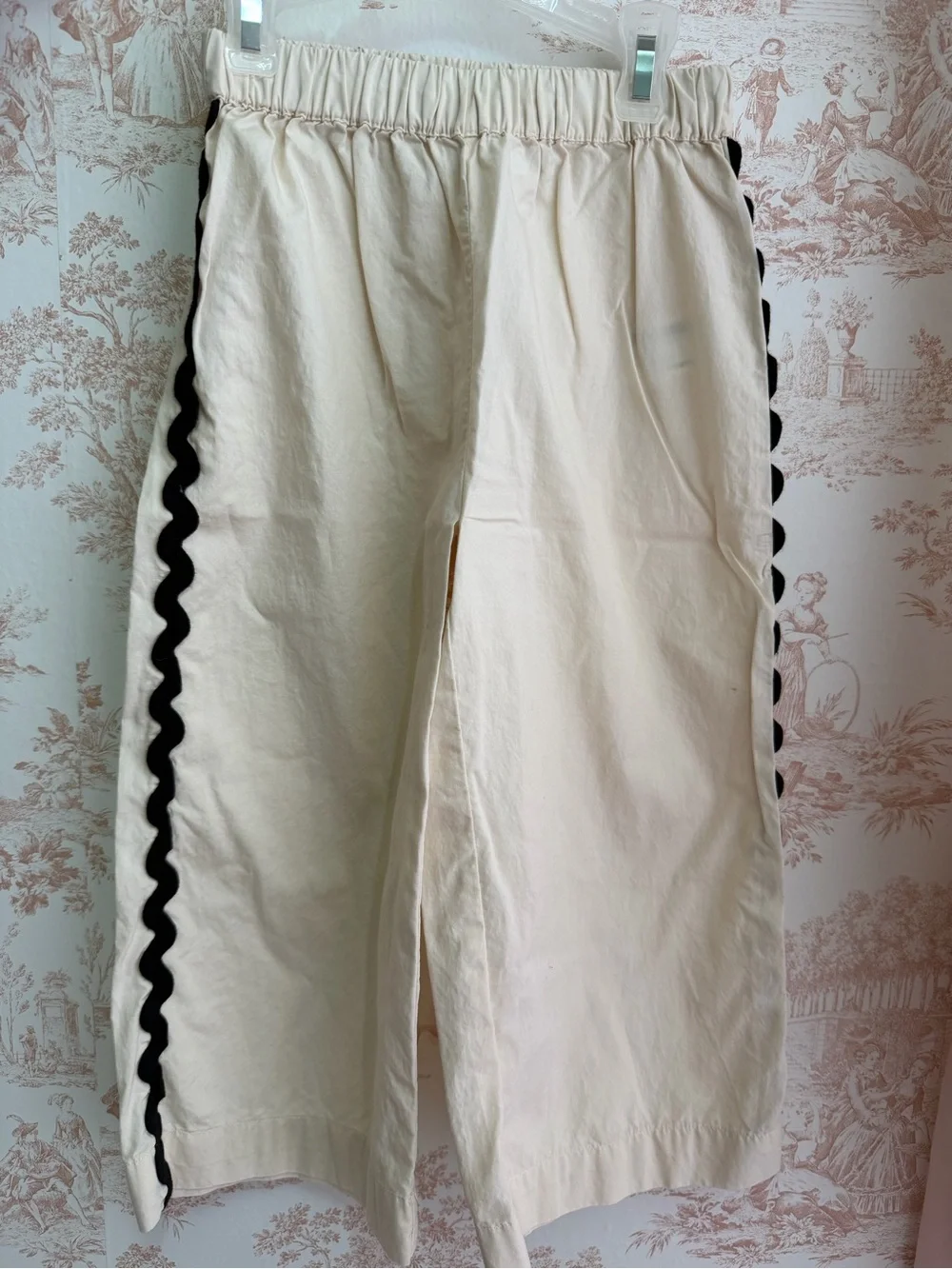 Zara Kids Cream Two-Piece Ruffled Top and Wide Leg Pants with Black Trim